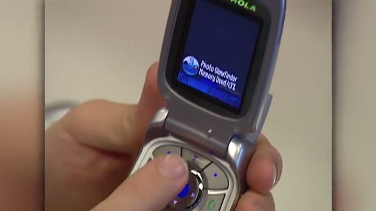 Company Hiring Person To Trade In Smartphone For Flip Phone For A Week Boston News Weather Sports Whdh 7news Company Hiring Person To Trade In Smartphone For Flip Phone For A Week Boston News Weather Sports Whdh 7news