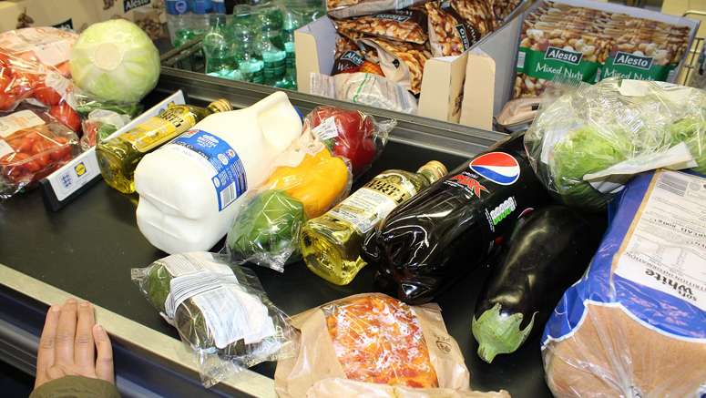 Americans rewire their grocery shopping routines while digesting the biggest price jump in 50 years