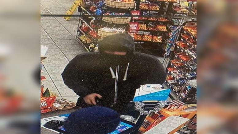 Salem, NH police searching for man who robbed gas station at gunpoint ...