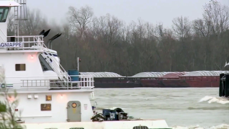 3 Missing After Barge Crash On Mississippi River - Boston News, Weather ...