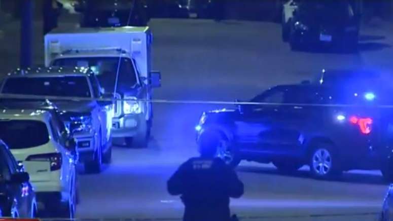 Man hospitalized with serious injuries after being shot in Hyde Park ...
