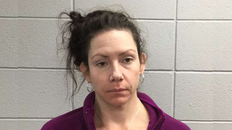 Woman arrested for 2nd DUI after crashing into Wareham liquor store ...