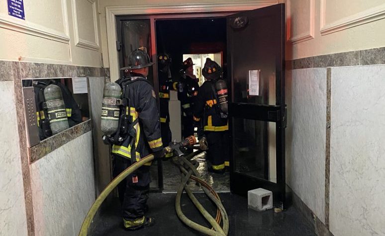 Firefighter Hospitalized After Battling Apartment Building Fire In Brighton Boston News Weather Sports Whdh 7news