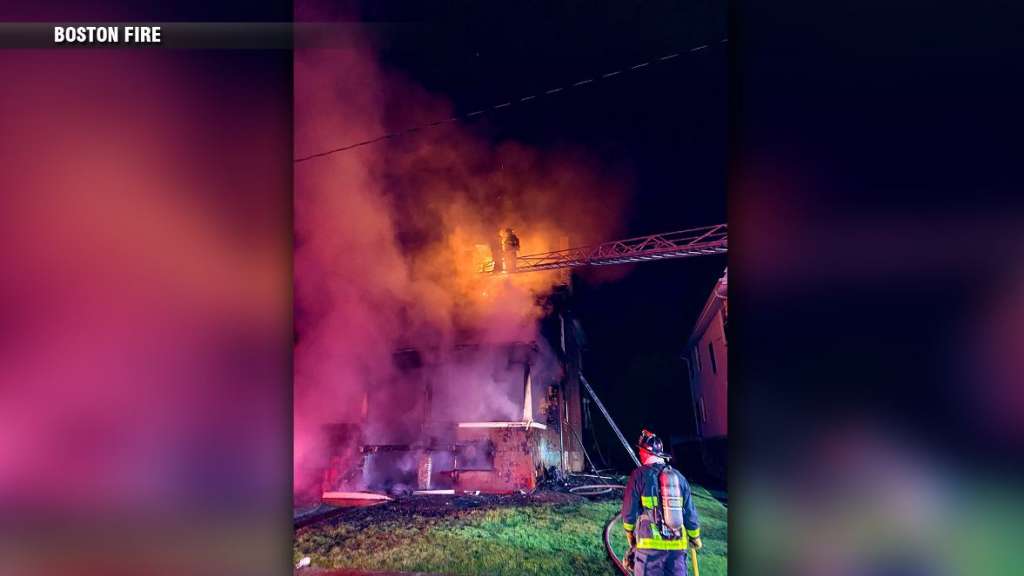 Firefighter Hospitalized After Battling West Roxbury House Fire That Displaced 2 People Dog Boston News Weather Sports Whdh 7news