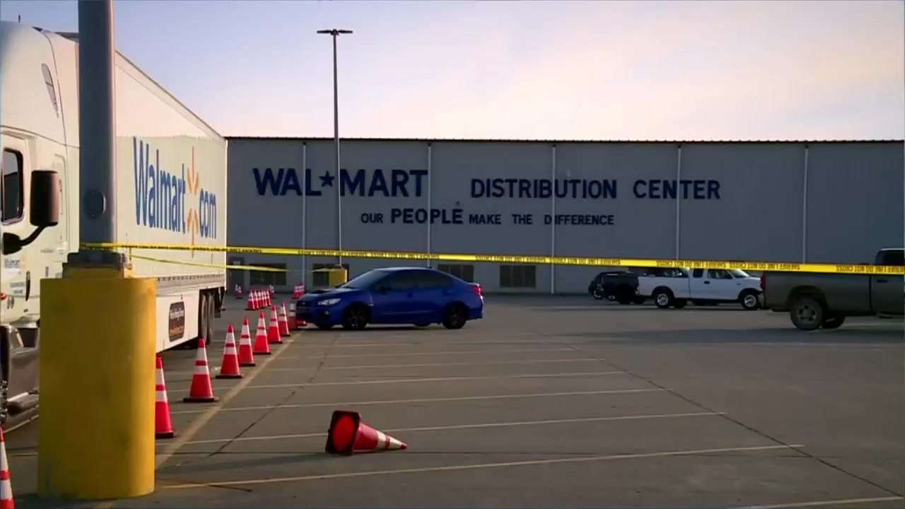 Gunman at Walmart distribution center was former employee
