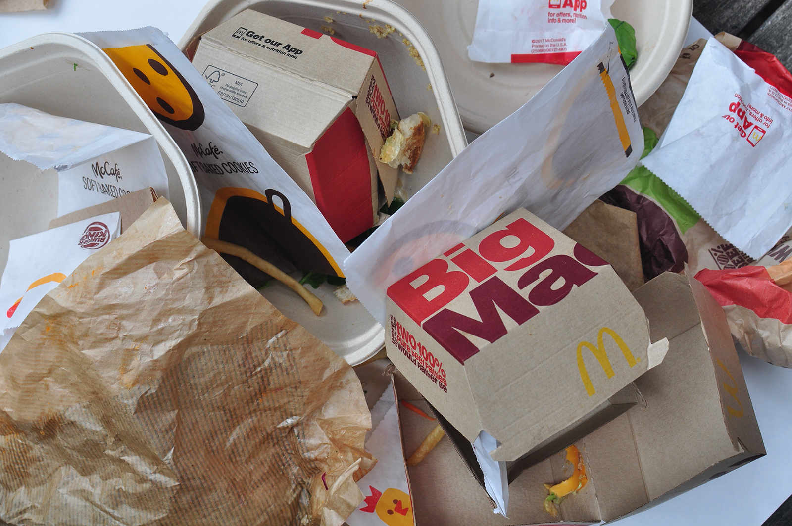 toxic-chemicals-may-be-in-fast-food-wrappers-and-take-out-containers