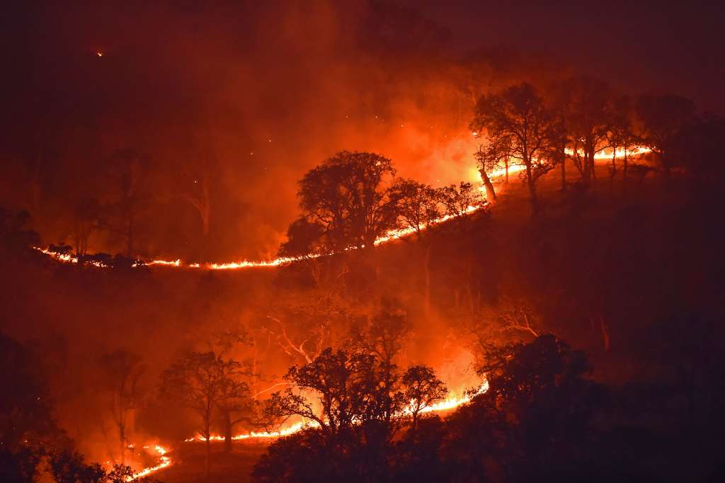California Slammed By Wildfires Heat Unhealthy Smoky Air Boston News Weather Sports Whdh 7news