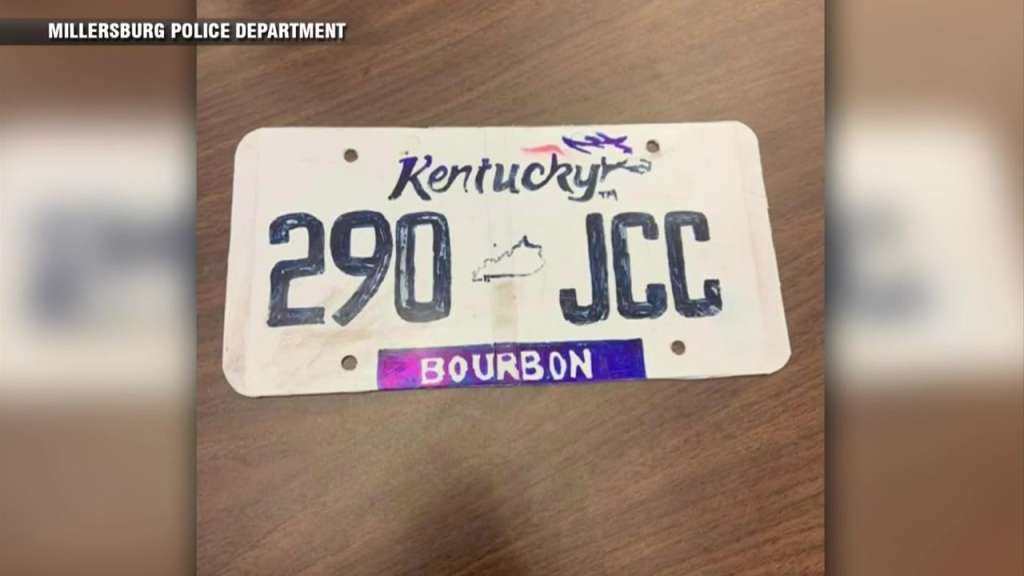 ‘Don’t to draw the registration sticker’ Driver with fake