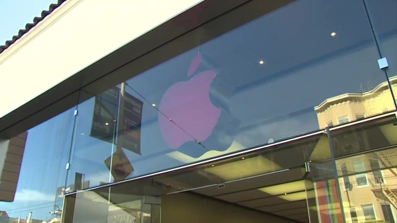 Apple closes all New York stores to browsing as Omicron cases
