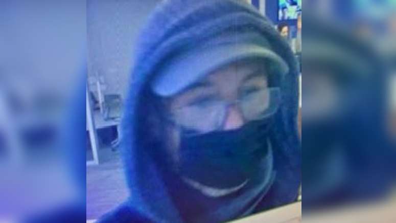 Cambridge police ask for help in search for bank robbery suspect ...