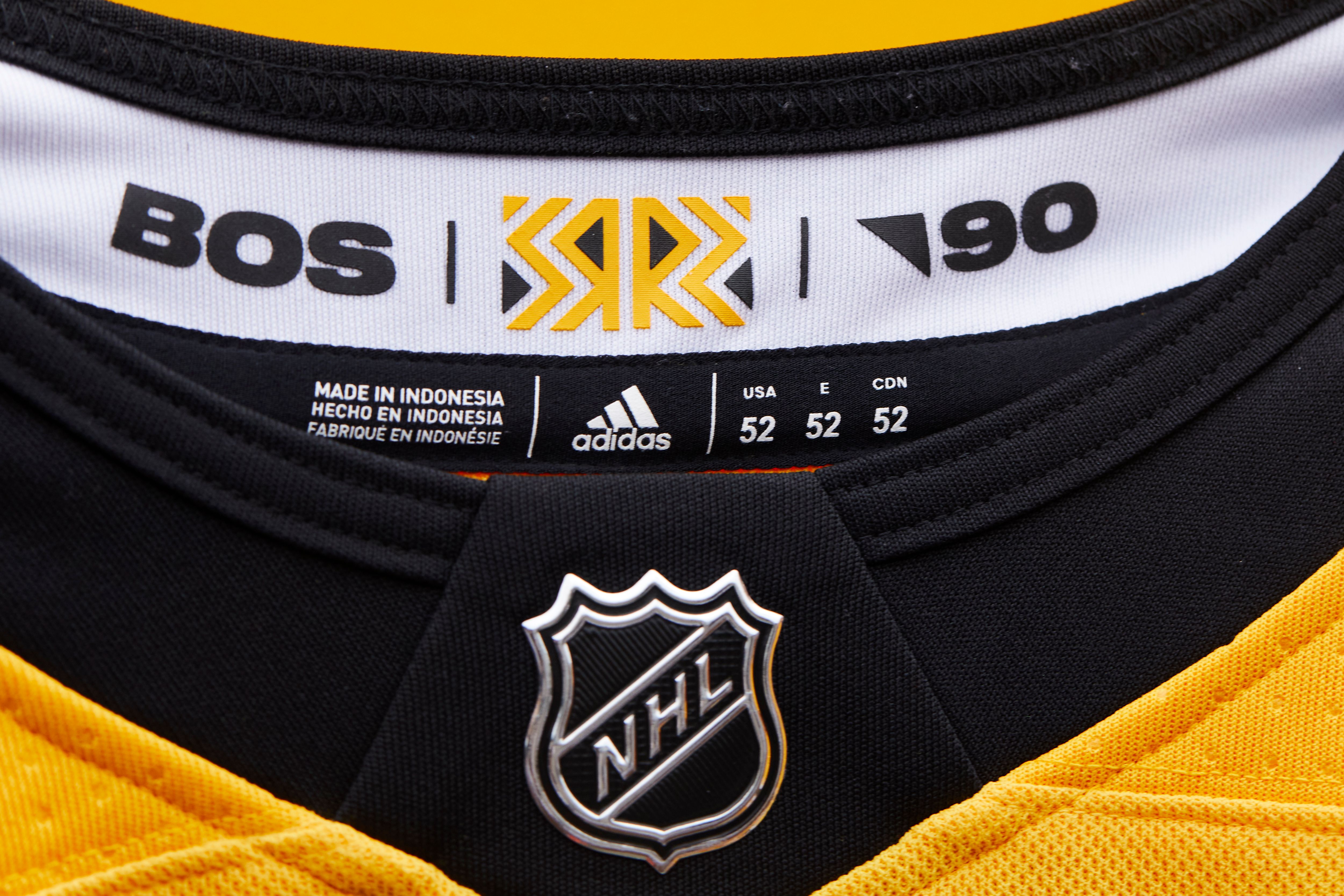 Boston Bruins unveil new retro jersey 