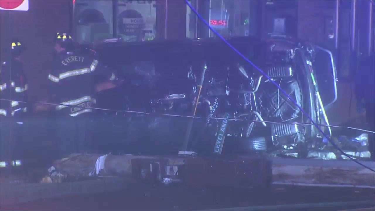 Car slams into pole, reportedly bursts into flames in Everett - Boston ...