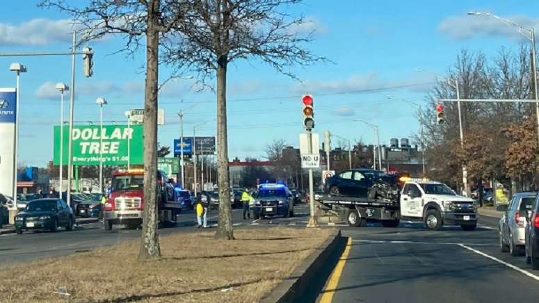Police responding to crash with injury on Route 1A in Lynn - Boston ...