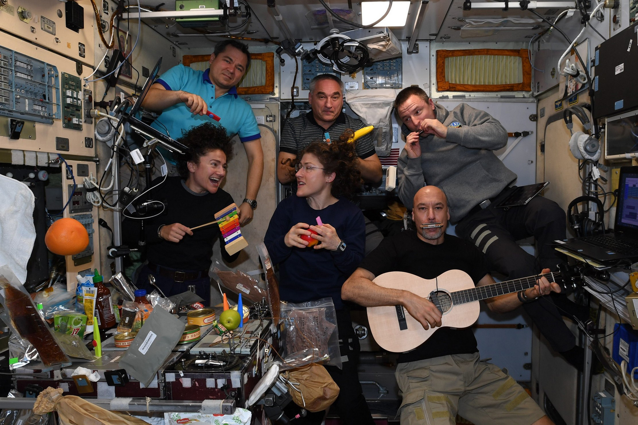 This is how astronauts celebrate Christmas and other holidays in space