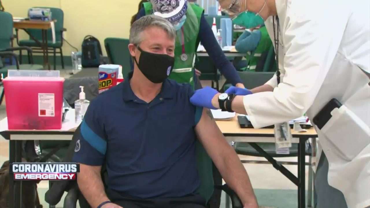 COVID-19 vaccine rollout for Mass. first responders begins - Boston ...