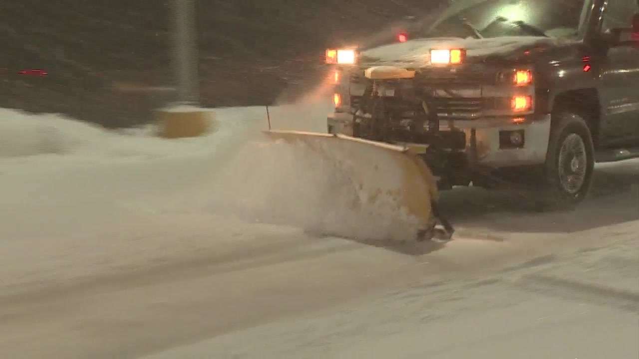 Crews work tirelessly to clear roadways during major winter storm ...