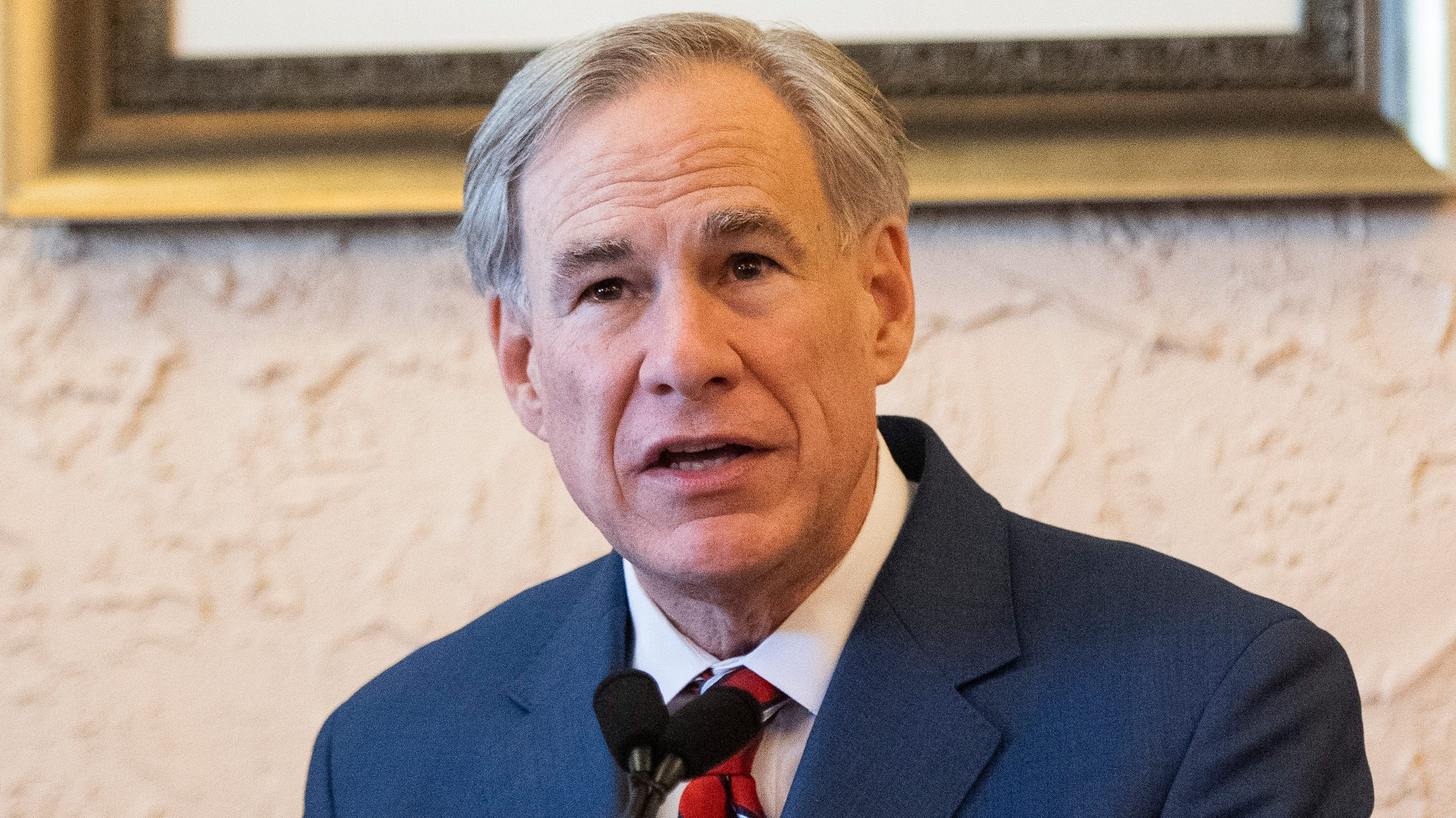 Texas Gov. Abbott Seeks Out-of-state Help Against COVID-19 - Boston ...