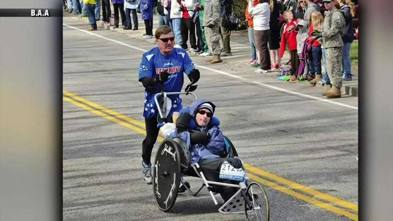 Rick Hoyt, part of inspirational Team Hoyt that ran in Boston Marathon and other races, dies at age 61 - Vimarsana News