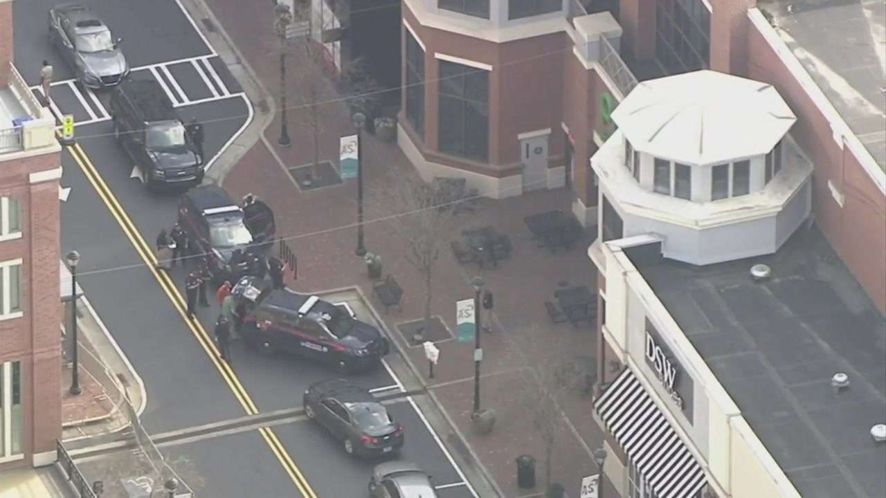 Police: Armed man arrested inside Atlanta grocery store - Boston News ...