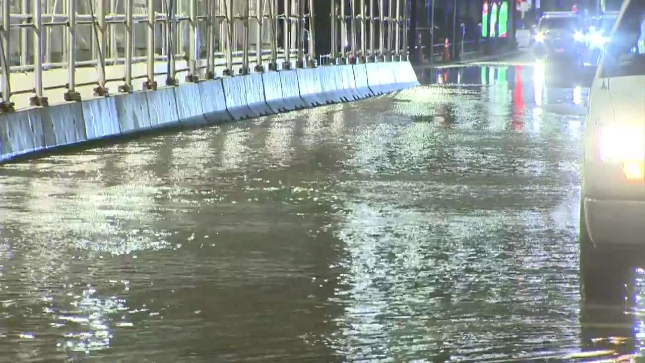 Water main break floods part of major roadway in Boston - Boston News ...