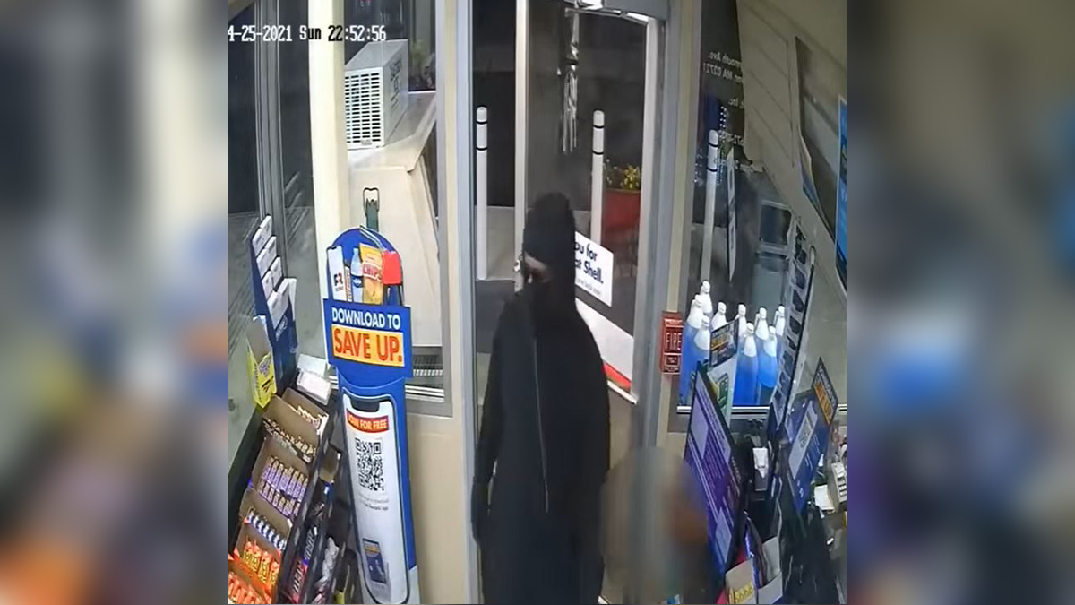 Police searching for man accused of robbing Fall River gas station at