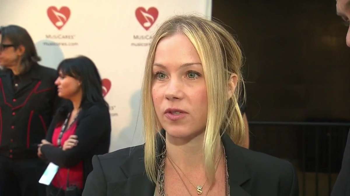 Actress Christina Applegate announces she was misdiagnosed with multiple sclerosis