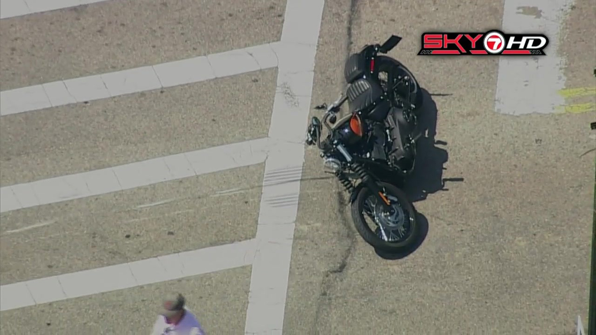 Multiple people seriously hurt in West Roxbury crash involving