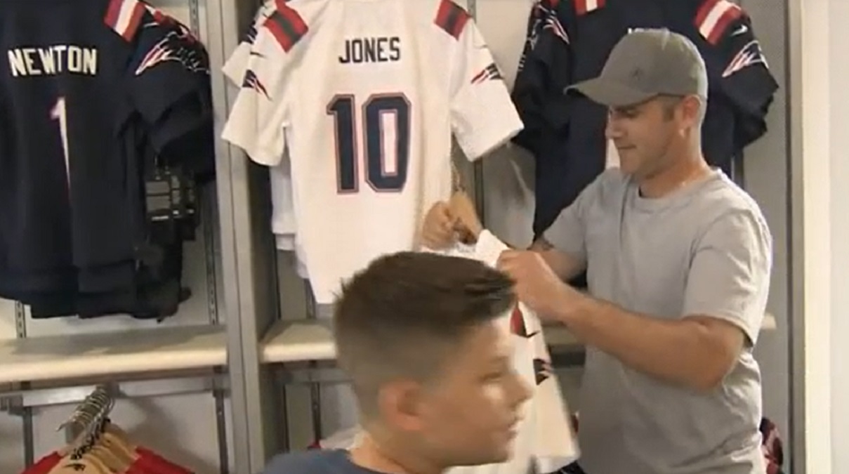 Fans rush to nab Mac Jones jerseys after QB switch-up - Boston News,  Weather, Sports