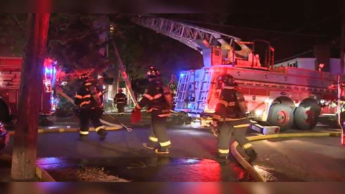 2 firefighters hospitalized after 3-alarm blaze at apartment complex in ...