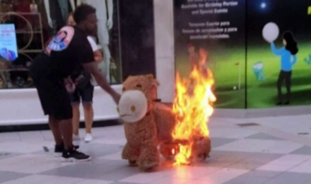 Saugus toy fire