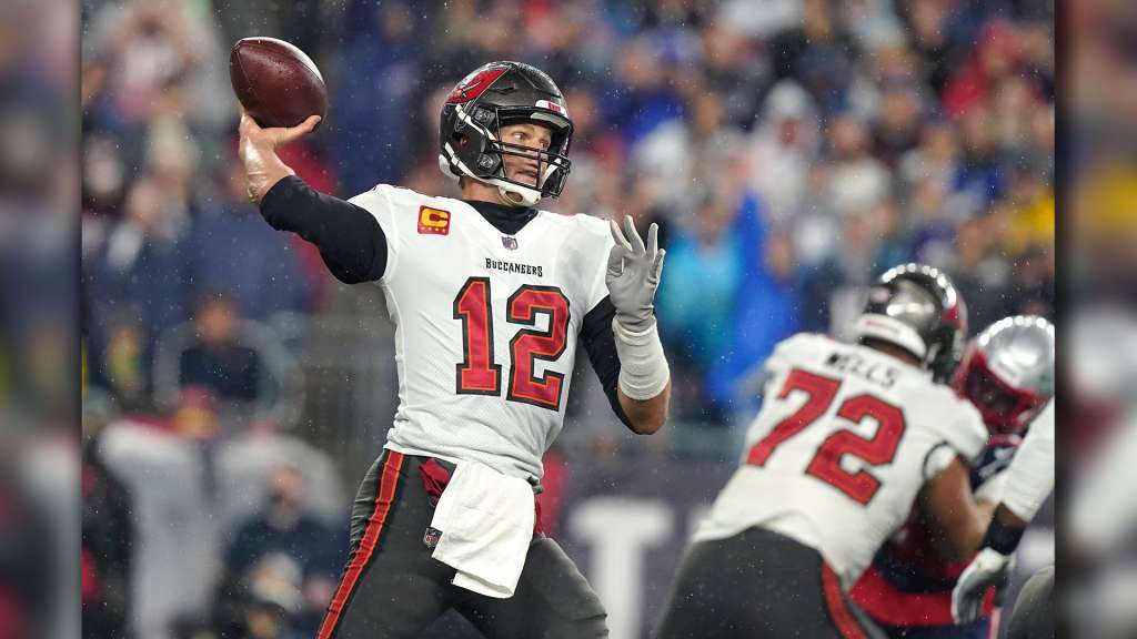 I know it's a long shot but does anyone know where I can find a 2009 AFL  50th Anniversary AWAY Jersey? Preferably Tom Brady. My all-time favorite  Pats jersey. Love the red