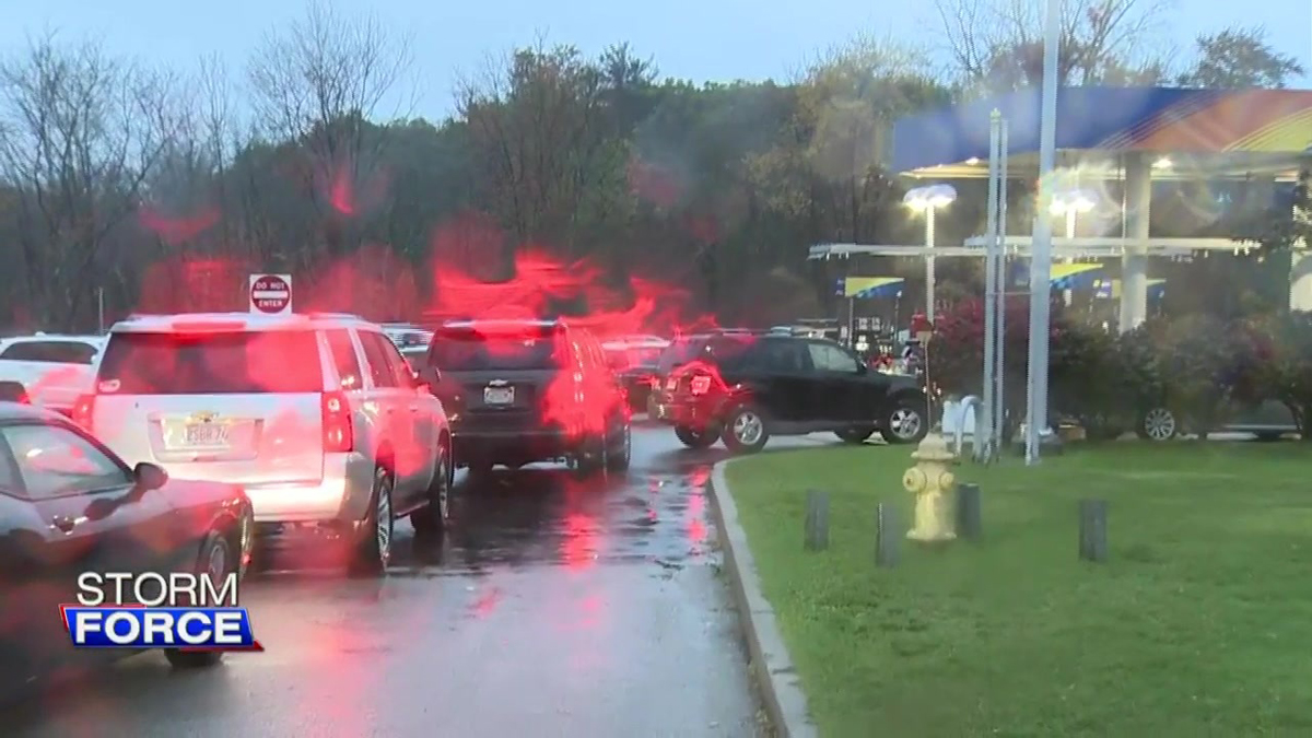 ‘No gas stations anywhere’ Residents on the hunt for fuel as power