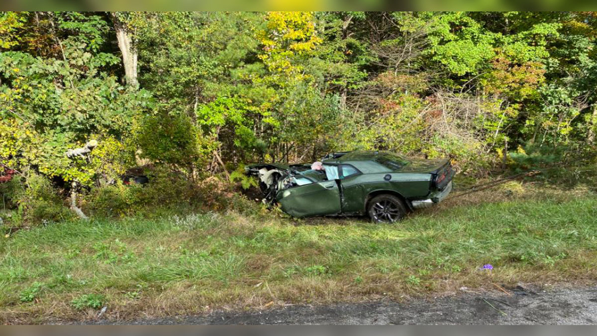 At least 1 person airlifted to hospital after serious crash on I495 in