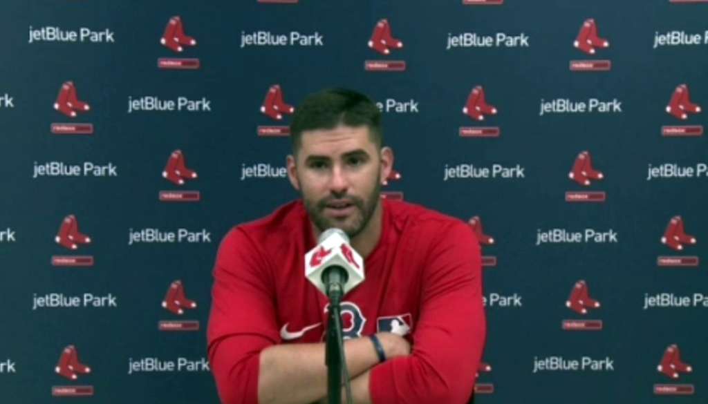 J.D. Martinez agrees to one-year, $10 million deal with Dodgers