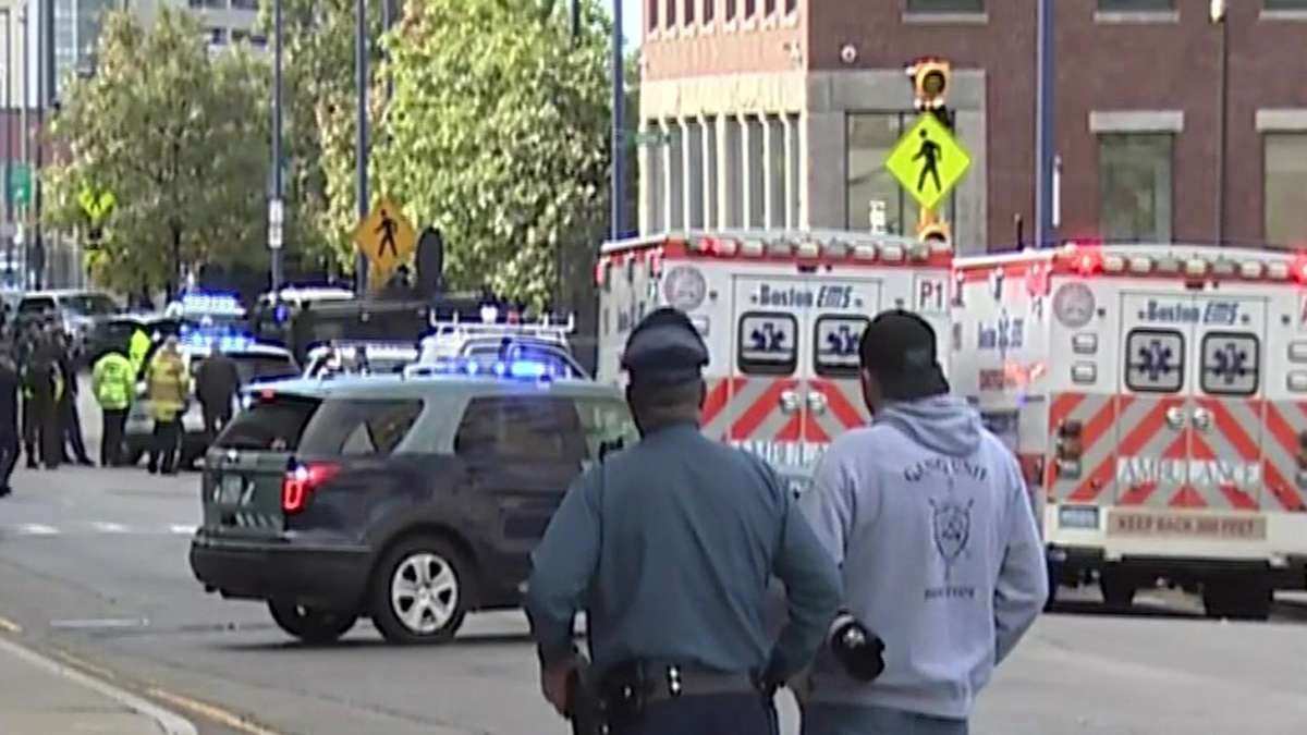 Suspect in custody following hourslong police standoff in Boston ...