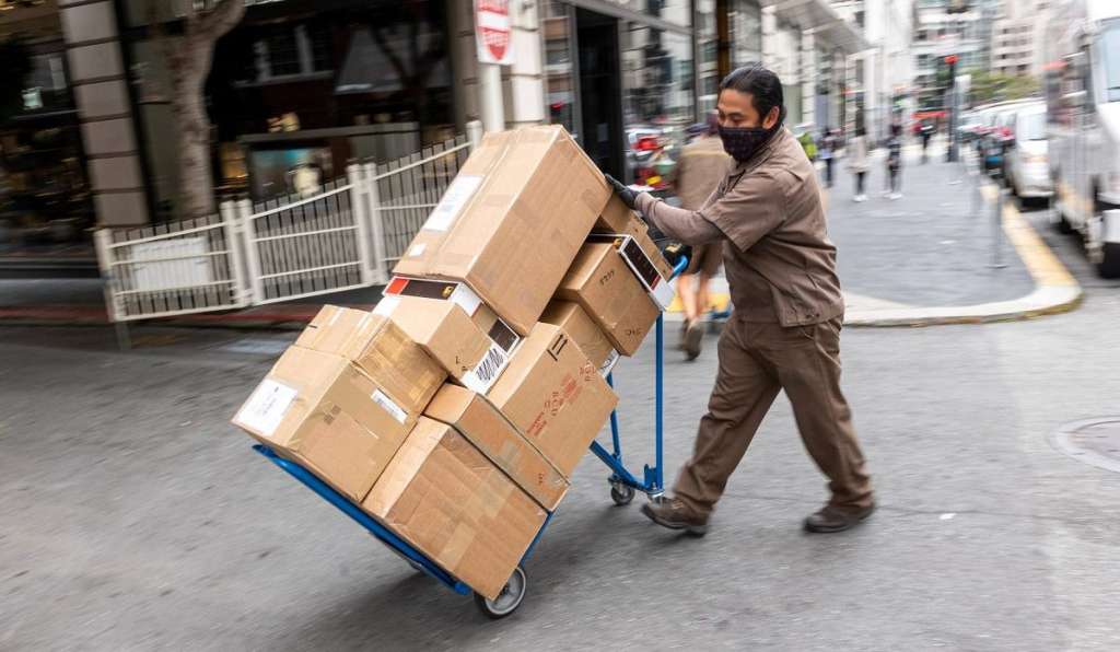 UPS just posted recordbreaking profits, plans to hike prices in 2022