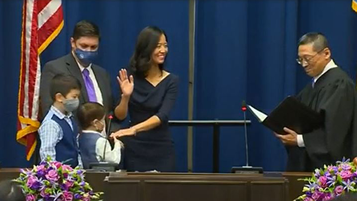 Michelle Wu Sworn In As Bostons First Woman Elected Mayor Boston News Weather Sports Whdh