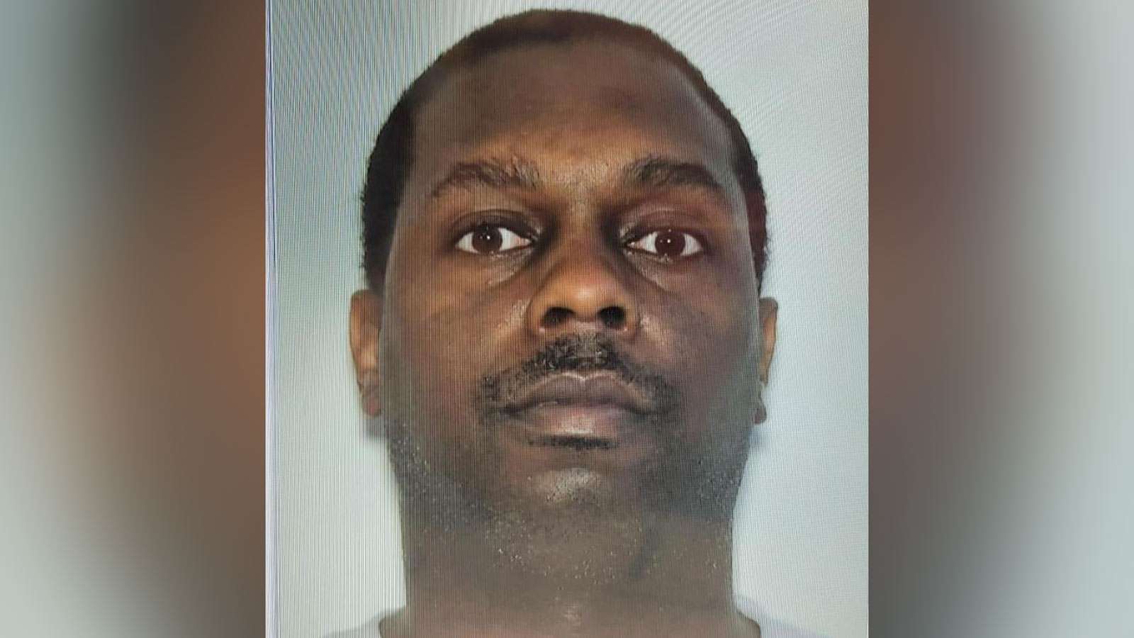 Man accused of firing gun at Atlanta airport turns self in - Boston ...