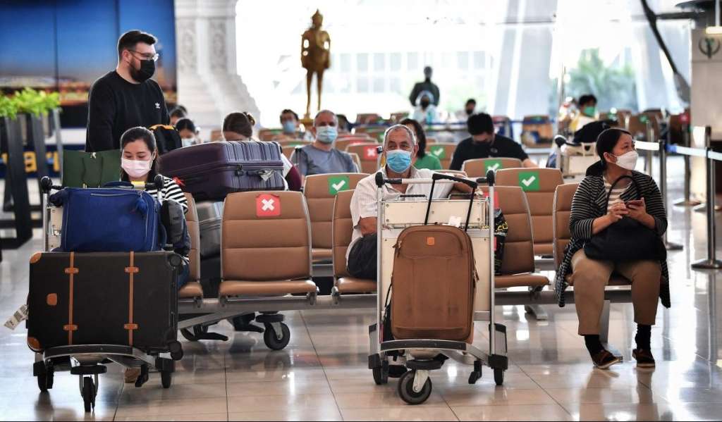 Thailand drops lengthy quarantine restrictions for vaccinated travelers