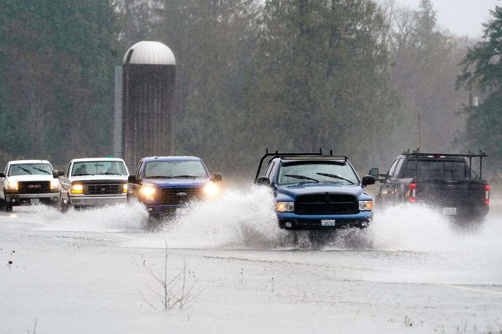 Hamilton Washington flooding highway