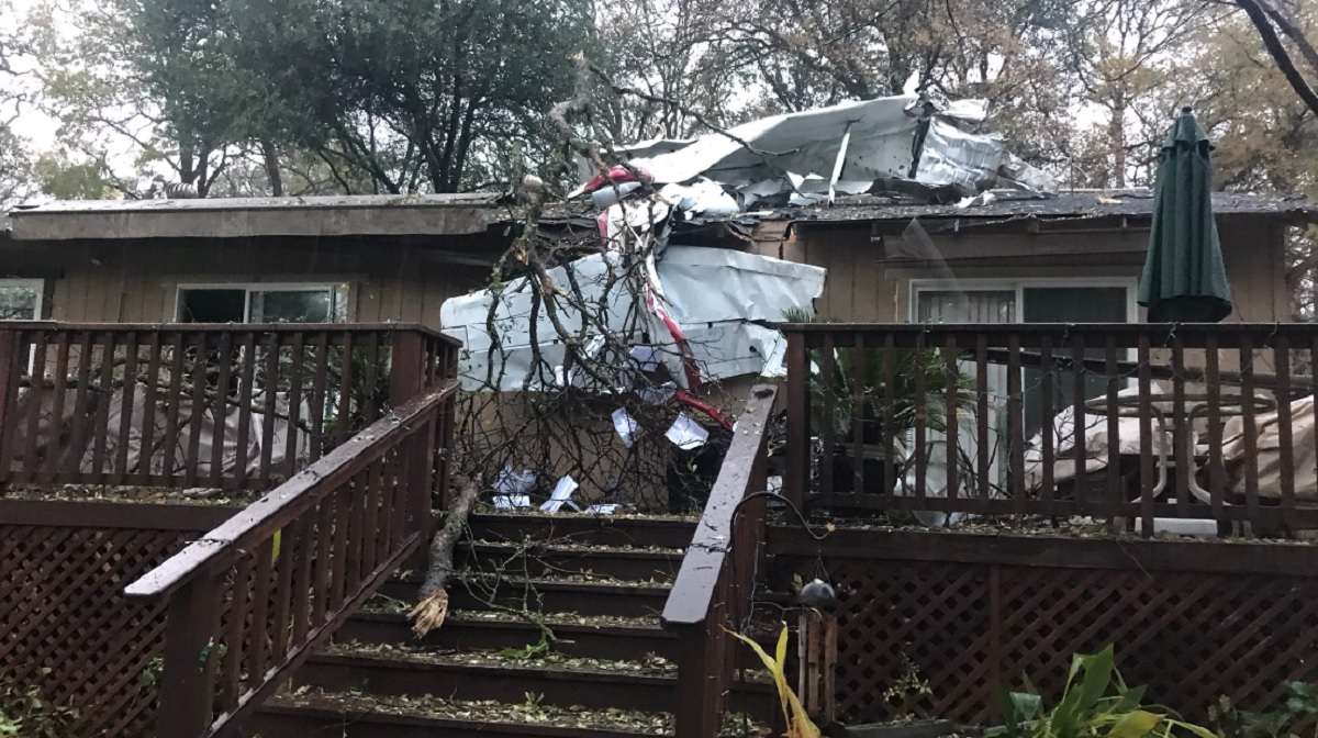 Homeowners escape injury after plane crashes into house - Boston News ...
