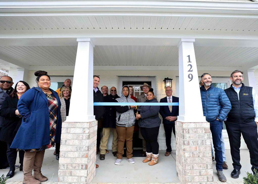 Virginia family gets keys to Habitat for Humanity’s first 3Dprinted