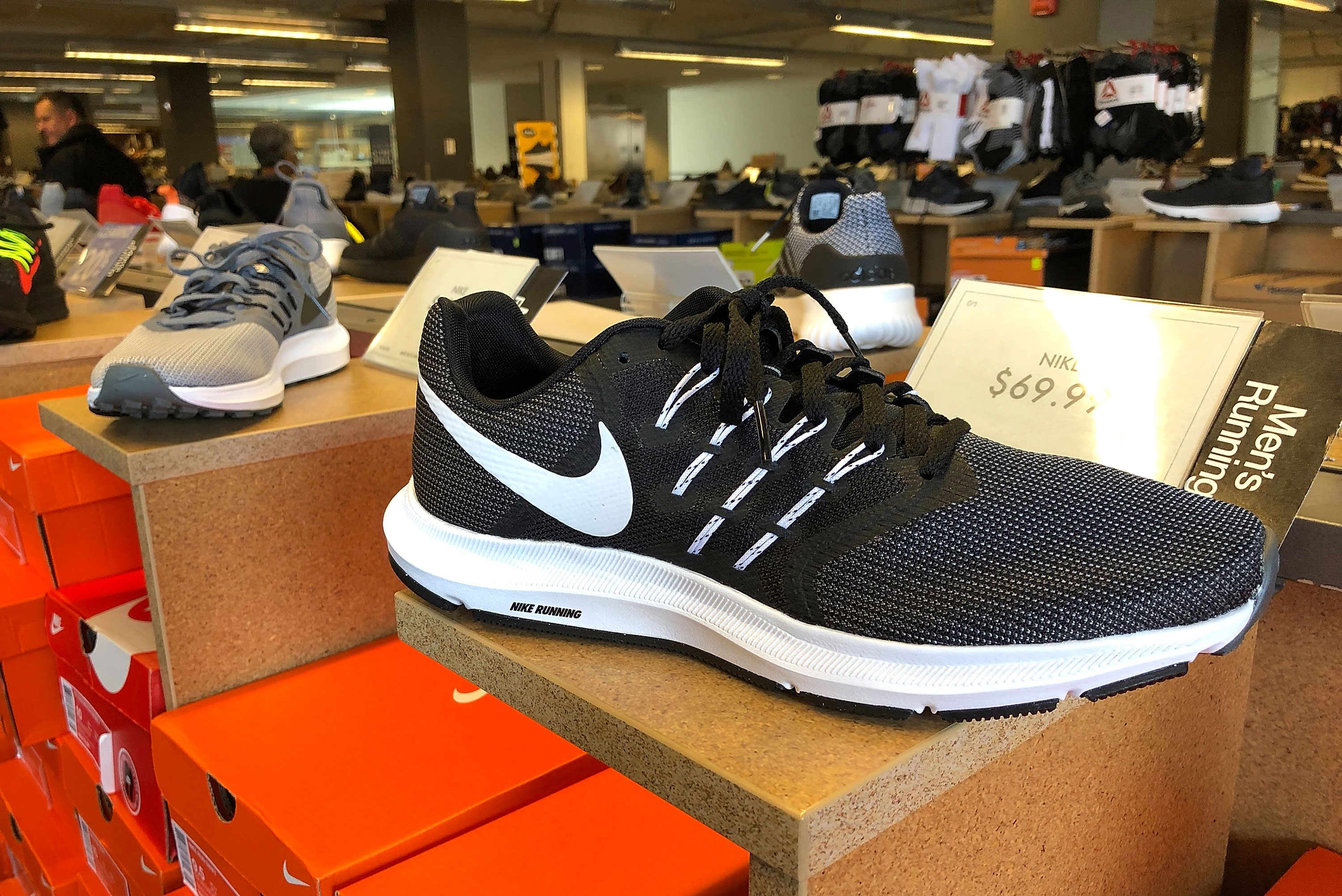 Dsw nike mens running shoes deals