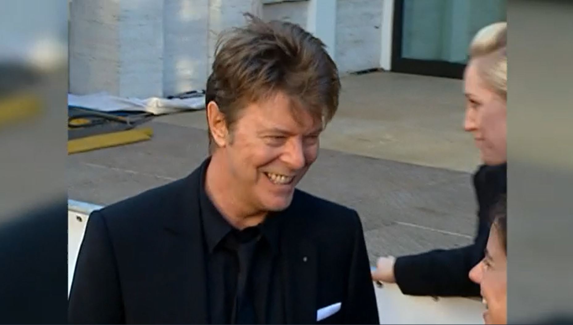 David Bowie’s extensive music catalog is sold to Warner Boston News