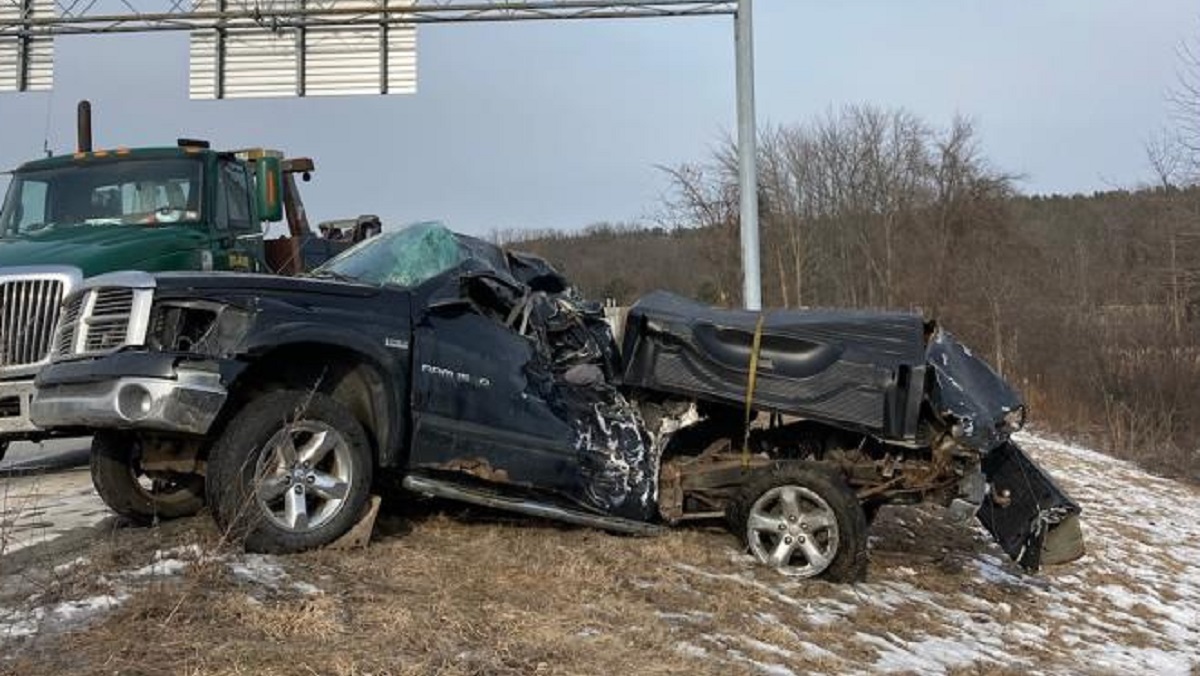 Missing man found dead in pickup truck crash off I293 in NH Boston