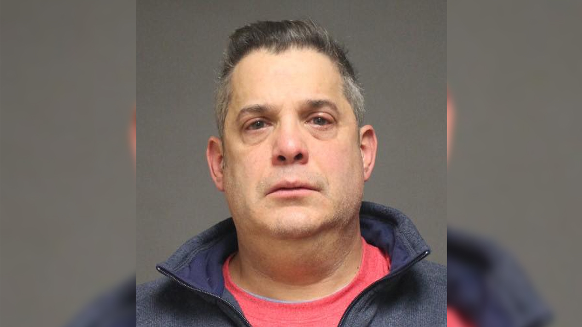 Police Man threw drink, yelled insults at Conn. smoothie shop