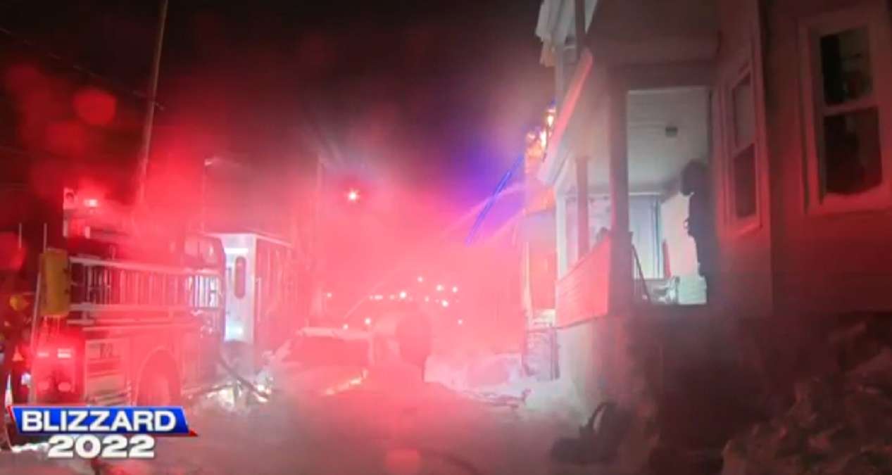 11 displaced in Fall River fire - Boston News, Weather, Sports | WHDH 7News