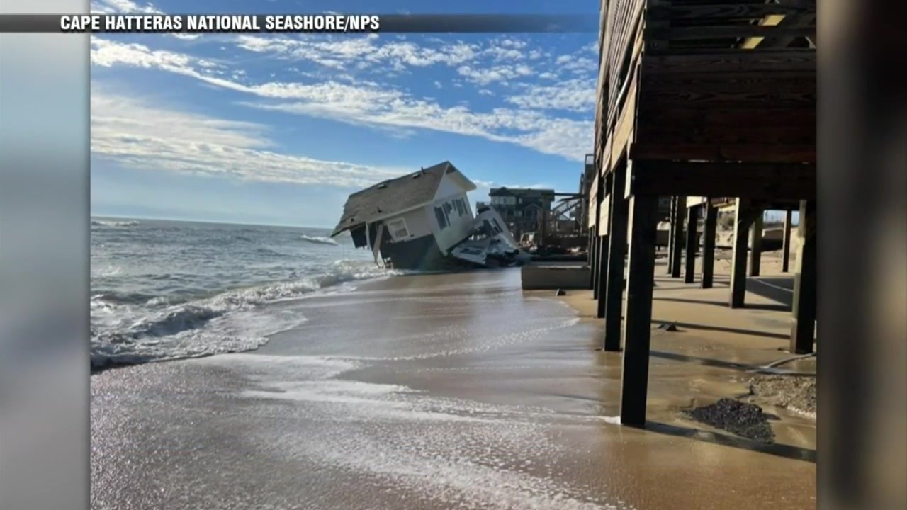 Home Collapses Into Ocean As Rising Seas Eat Away At North Carolina ...