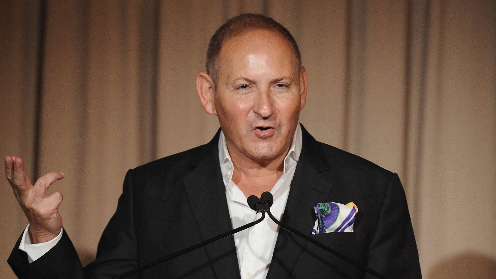 Estée Lauder fires a senior executive for offensive Instagram ...