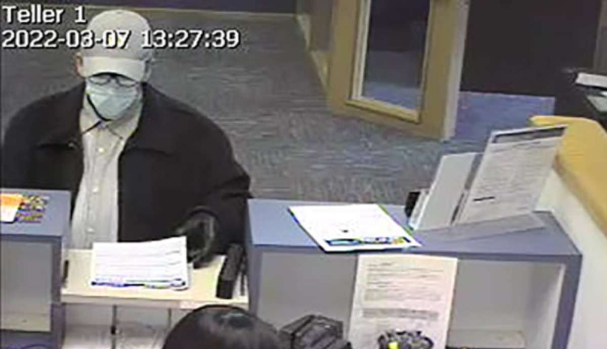 Police investigating bank robbery in Tewksbury - Boston News, Weather ...